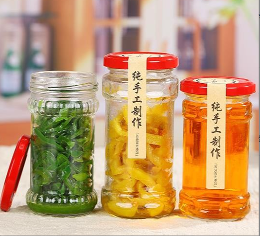 國內哪家玻璃瓶生產廠家質量好？徐州穩健玻璃制品有限公司，品質標桿值得信賴